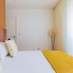 2br Chic&bright With 120sqm. In Campo De Ourique * Lisbon