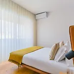 2br Chic&bright With 120sqm. In Campo De Ourique * Lisbon