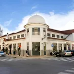 2br Chic&bright With 120sqm. In Campo De Ourique *