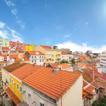 アパート 2br Chic&bright With 120sqm. In Campo De Ourique *