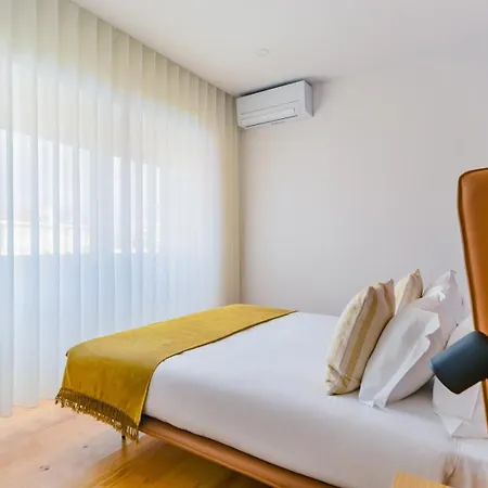 2br Chic&bright With 120sqm. In Campo De Ourique * Лиссабон