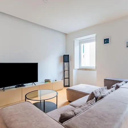 2br Chic&bright With 120sqm. In Campo De Ourique アパート *