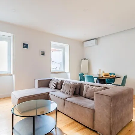 2br Chic&bright With 120sqm. In Campo De Ourique Apartament *