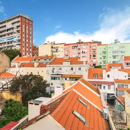 2br Chic&bright With 120sqm. In Campo De Ourique Apartament