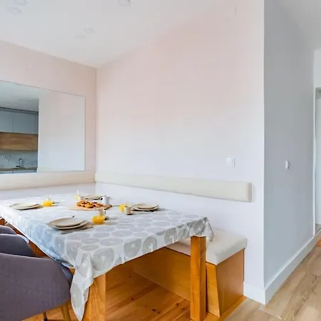 Appartement Chic&bright @ Campo De Ourique *